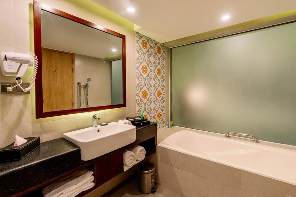 Best Western Heritage Cox's Bazar Ngoại thất bức ảnh