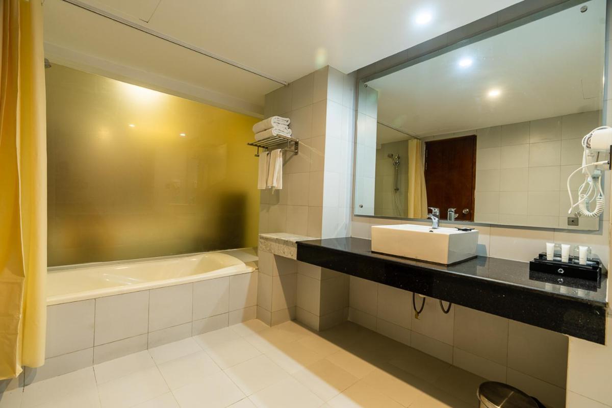 Best Western Heritage Cox's Bazar Ngoại thất bức ảnh